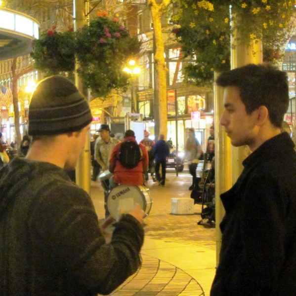 EDDIE WITNESSES TO MAN AT POWELL & MARKET